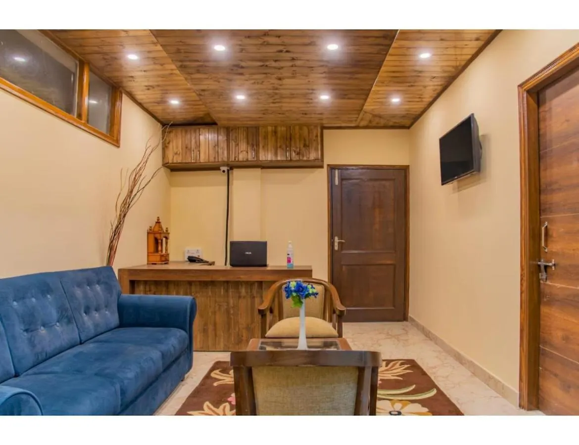 Homestay Crossroads Bed & Breakfast, Shimla Apartment India