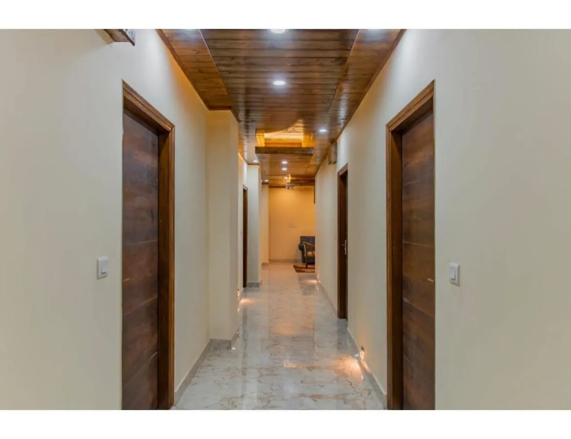 Crossroads Bed & Breakfast, Shimla Apartment