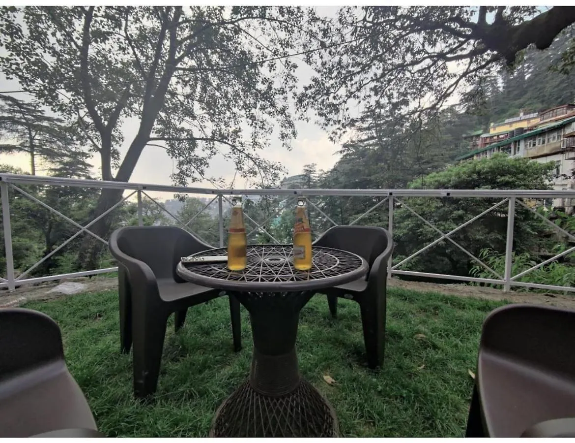 Crossroads Bed & Breakfast, Shimla Apartment