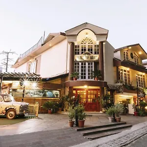 Willow Banks - Boutique 4 Star On The Mall Road Hotel